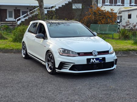2016 Volkswagen Golf - thumbnail 2
