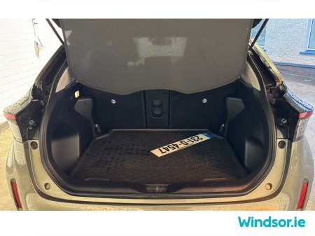 2023 Toyota Yaris Cross 1.5 Hybrid Sol €30,995 thumbnail