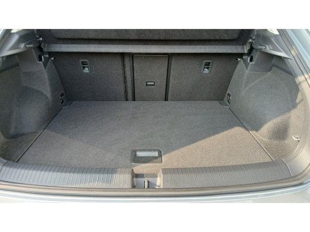 2023 Volkswagen T-Roc 2.0 TDI 116HP Life, Pyrite Silver 46km. €29,950 thumbnail