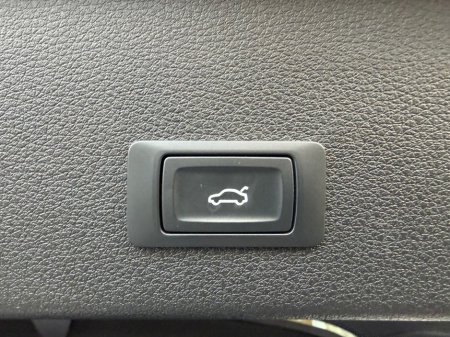 2022 Audi e-tron 55 S LINE QUATTRO COUPE//SUPERB SPEC//VERY LOW MILEAGE//IMMACULATE CONDITION//AUDI HISTORY//SIMI AND AA DEALER €34,450 thumbnail