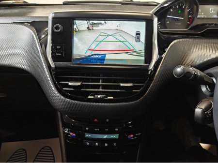 2019 Peugeot 2008 - thumbnail 12