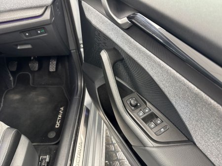 2025 Skoda Octavia - thumbnail 11