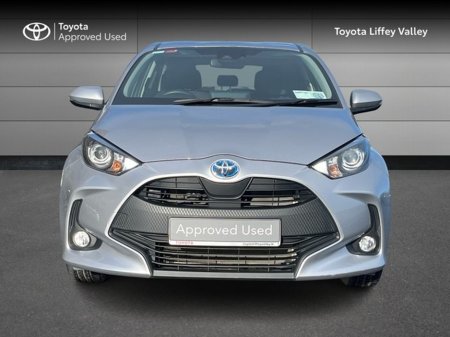 2023 Toyota Yaris 1.5 HYBRID LUNA 4DR AUTO €23,950 thumbnail