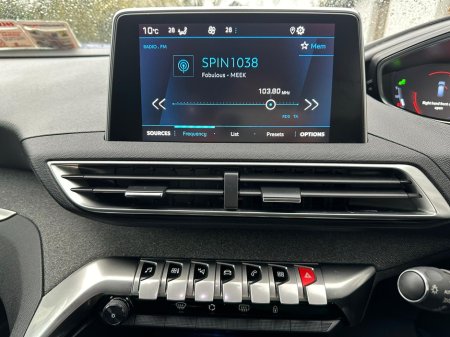 2019 Peugeot 5008 - thumbnail 24