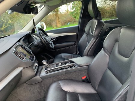 2016 Volvo XC90 90 SERIES 2.0 D5 MOMENTUM 225BHP 5DR AUTO thumbnail