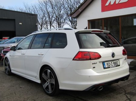 2015 Volkswagen Golf GOLF R ESTATE AWD 5DR Auto €21,950 thumbnail