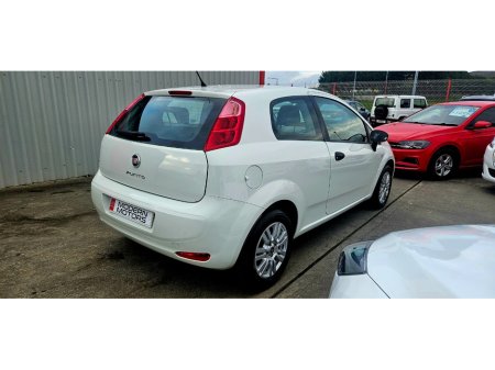 2015 Fiat Punto - thumbnail 11