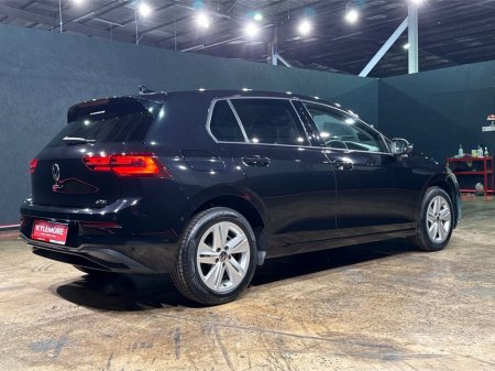 2023 Volkswagen Golf ETSI ACTIVE - FACTORY ALLOYS - DIGITAL DASH - PADDLE SHIFT - REVERSE CAMERA €27,950 thumbnail