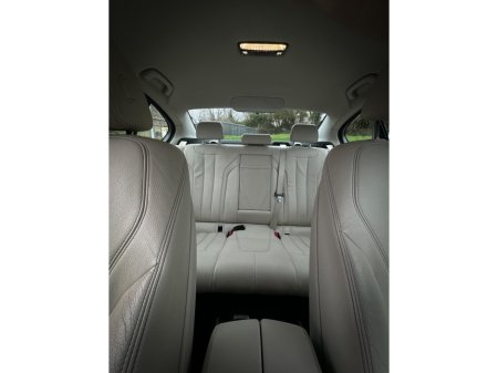 2018 BMW 5 Series - thumbnail 2