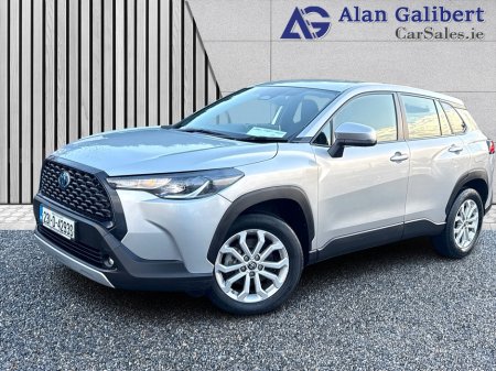 2023 Toyota Corolla Cross 1.8 Petrol HYBRID LUNA €138 PW €28,995 thumbnail