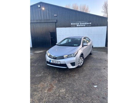 2015 Toyota Corolla D-4D 90 (1.4) Terra €7,995