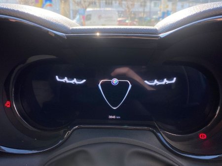 2025 Alfa Romeo Tonale - thumbnail 16