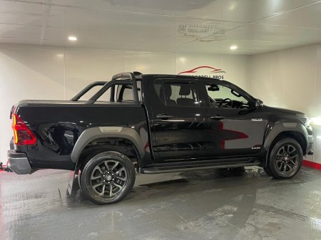 2023 Toyota Hilux - thumbnail 9
