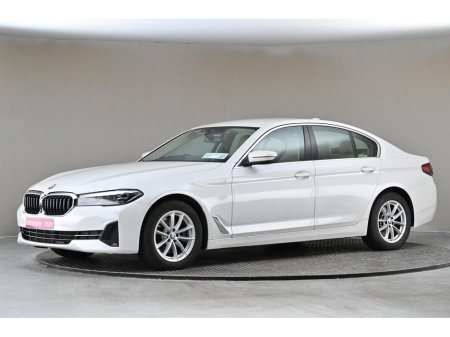2021 BMW 5 Series - thumbnail 4
