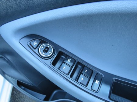 2015 Hyundai i20 - thumbnail 12