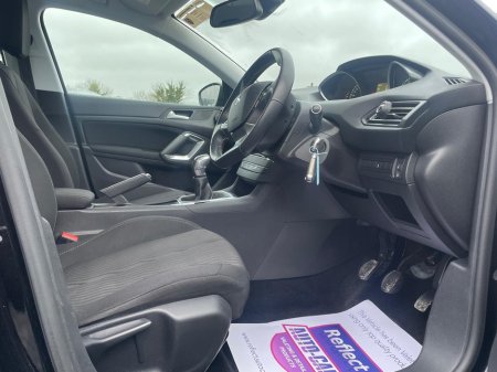 2015 Peugeot 308 ACTIVE 1.6 HDI 92 4DR €8,250 thumbnail