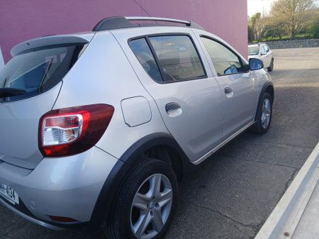 2016 Dacia Sandero - €7,950