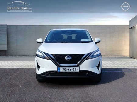 2025 Nissan Qashqai - view 4