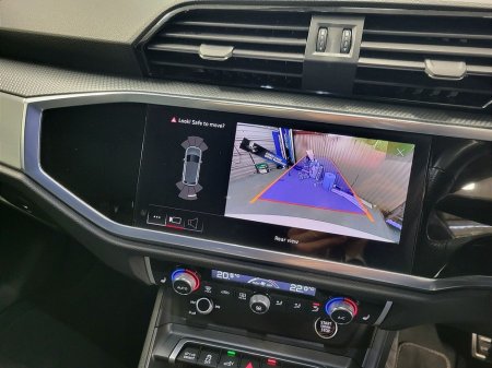 2024 Audi Q3 45 TFSI E S Tronic S line €43,975 thumbnail