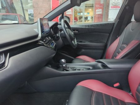 2018 Toyota C-HR C-HR HYBRID LUNA €21,000 thumbnail