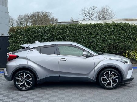 2017 Toyota C-HR - thumbnail 2