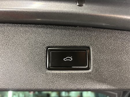 2020 Volkswagen Tiguan - thumbnail 20