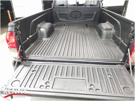 2022 Toyota Hilux 2.4 DLX SINGLE CAB 2DR €31,990 thumbnail