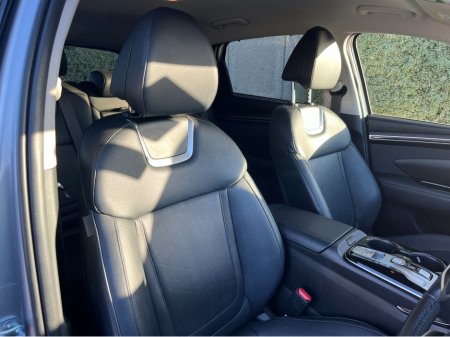 2023 Hyundai Tucson EXECUTIVE PLUS PLUG IN HYBRID 1.6 PETROL //HIGH SPEC//FULL LEATHER HEATED SEATS//REVERSE CAMERA//SAT NAV//HEATED STEERING WHEEL// €34,950 thumbnail