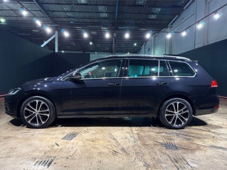 2020 Volkswagen Golf ESTATE AUTOMATIC 1.2L TSI - REVERSE CAMERA - UPGRADED ALLOY WHEELS - PADDLE SHIFT - DIGITAL DASH - CRUISE CONTROL - A/C HEATING CONTROLS €20,950 thumbnail