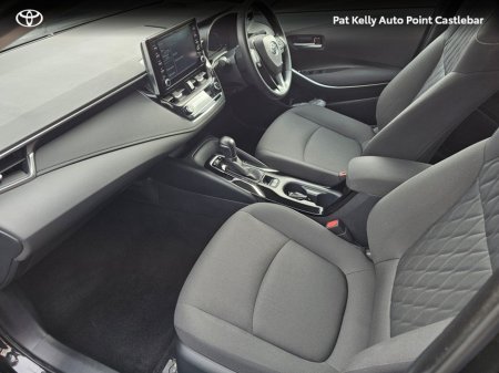 2022 Toyota Corolla HYB LUNA SALOON 4DR AUTO €25,900 thumbnail