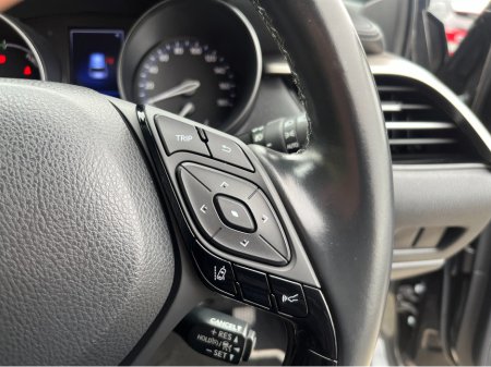 2019 Toyota C-HR - thumbnail 21