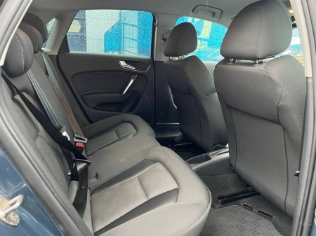 2015 Audi A1 S-LINE PACK 1.0 TFSI // FULL SERVICE HISTORY // NEW 17" S-LINE ALLOYS // PARKING SENSORS €13,950 thumbnail