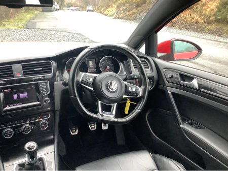 2014 Volkswagen Golf - thumbnail 3