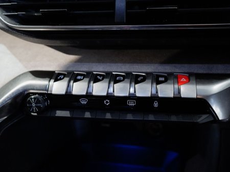 2024 Peugeot 3008 - thumbnail 17