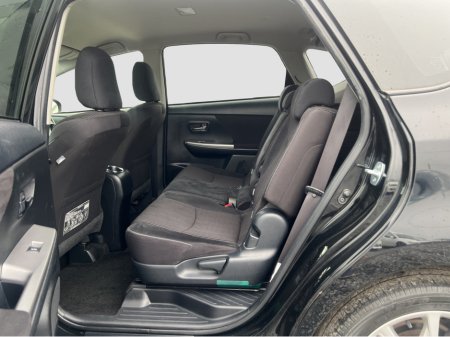 2019 Toyota Prius 2019 Toyota Prius CX  7 Seater Hybrid €24,750 thumbnail