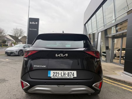 2022 Kia Sportage Manual 5DR €29,500 thumbnail