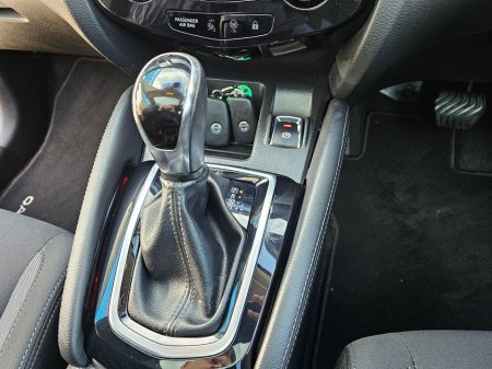 2018 Nissan Qashqai - thumbnail 32