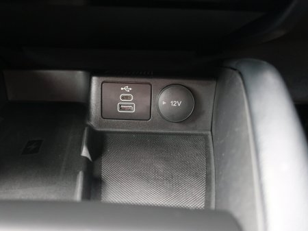 2025 Ford Kuga - thumbnail 17