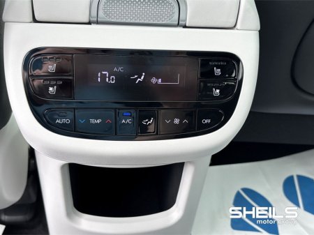 2025 Hyundai Ioniq 9 Platinum (620KM Range 110KWH) €74,945 thumbnail