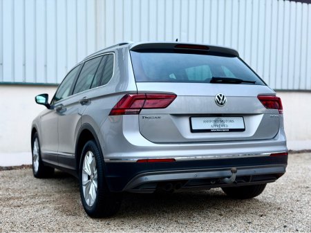 2018 Volkswagen Tiguan HIGHLINE 2.0 TDI 150HP M MANUAL 6SPEED FWD 5DR €24,950 thumbnail