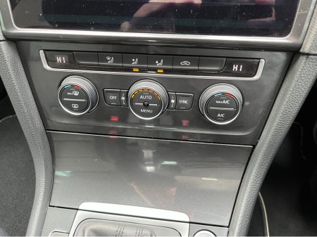 2018 Volkswagen Golf - thumbnail 18