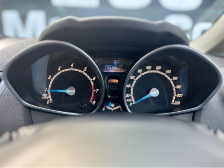 2014 Ford Fiesta - thumbnail 9