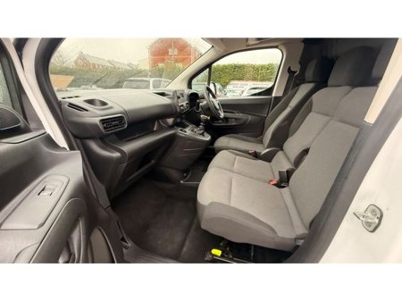 2022 Opel Combo - thumbnail 16