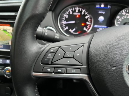 2020 Nissan Qashqai DIG-T TEKNA 1.3 PETROL //MASSIVE SPEC//PANORAMIC GLASS ROOF//SAT NAV//BOSE SOUND SYSTEM//HALF LEATHER HEATED SEATS//ADAPTIVE CRUISE CONTROL// €19,950 thumbnail