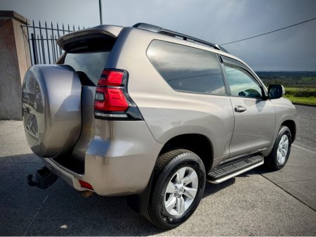 2022 Toyota Landcruiser - thumbnail 6