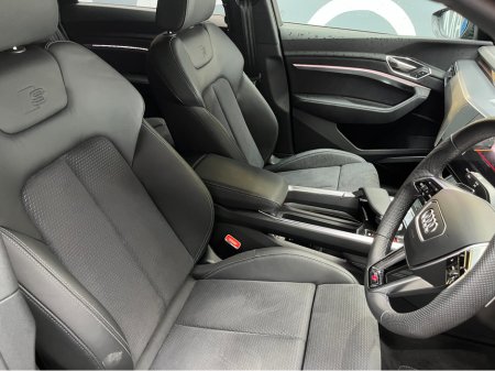 2024 Audi Q8 e-tron €64950 2024 AUDI Q8 E-TRON 55 QUATTRO S-LINE AUTOMATIC / CRUISE CONTROL / 360° CAMERA / ELECTRIC MEMORY & HEATED SEATS / PADDLE SHIFTERS / AMBIENT LIGHTS / APPLE CARPLAY / HEATED REAR SEATS €64,950 thumbnail