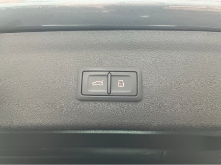 2017 Audi Q3 - thumbnail 8