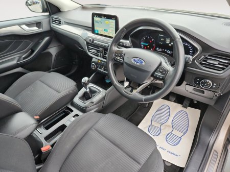 2019 Ford Focus - thumbnail 10