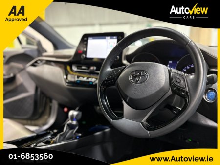 2020 Toyota C-HR 1.8 Self-Charging Hybrid Automatic. AA APPROVED // FINANCE & NATIONWIDE DELIVERY AVAILABLE // SIMI DEALER €23,995 thumbnail