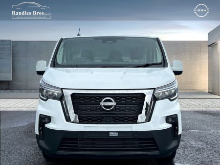 2025 Nissan Primastar - view 4